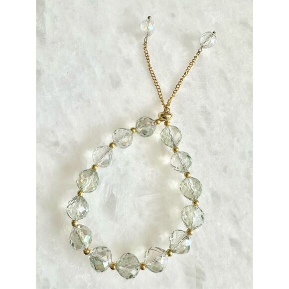 Grey iridescent beaded friendship bracelet - Picture 3 of 3